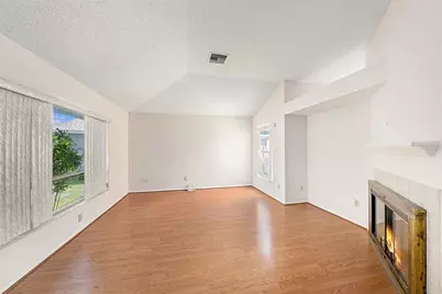 7112 Hollowell Drive, Tampa, FL 33634 - Photo 4