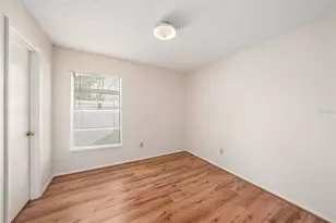 7112 Hollowell Dr, Tampa, FL 33634 - Photo 20