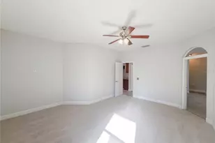 6326 Hickory Leaf Pl, Lakeland, FL 33813 - Photo 4