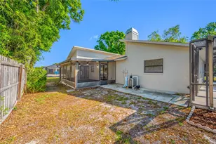 9880 W Bay St, Seminole, FL 33776 - Photo 52