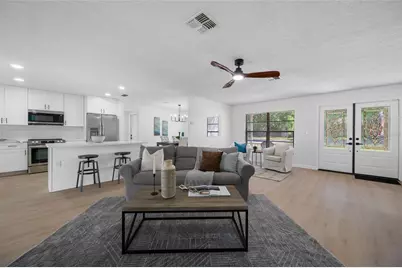 9880 W Bay Street, Seminole, FL 33776 - Photo 10