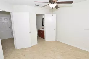 8641 Fancy Finch Dr, Tampa, FL 33614 - Photo 28
