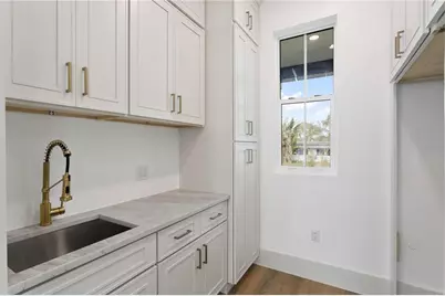 514 38th Avenue NE, Saint Petersburg, FL 33704 - Photo 18