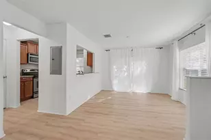 6246 Timberly Ln, Zephyrhills, FL 33542 - Photo 8