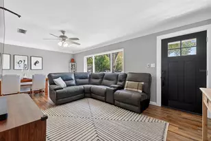 6410 14th St N, Saint Petersburg, FL 33702 - Photo 6