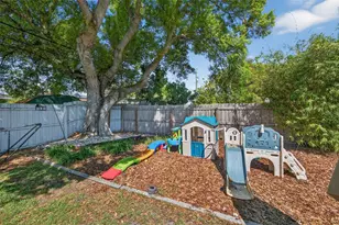 6410 14th St N, Saint Petersburg, FL 33702 - Photo 22