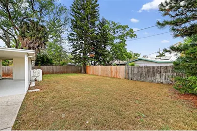 695 Sunset Dr, Tarpon Springs, FL 34689 - Photo 26