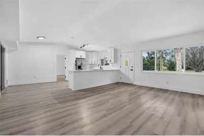 695 Sunset Dr, Tarpon Springs, FL 34689 - Photo 6