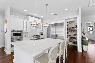 12 S Treasure Dr, Tampa, FL 33609 - Photo 14