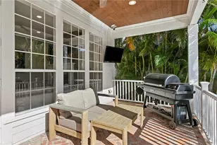 12 S Treasure Dr, Tampa, FL 33609 - Photo 58