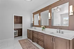 12 S Treasure Dr, Tampa, FL 33609 - Photo 44