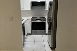 8433 Laurelon Pl, Temple Terrace, FL 33637 - Photo 4