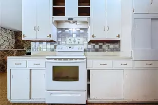 17902 Burnside Rd, Lutz, FL 33548 - Photo 28