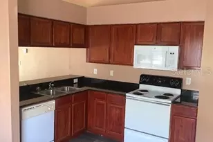 11752 Lynmoor Dr, Riverview, FL 33579 - Photo 2