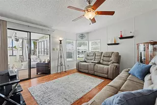 7123 Siesta St, Zephyrhills, FL 33541 - Photo 18