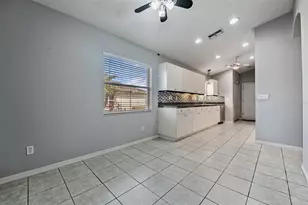 920 Villeroy Greens Dr, Sun City Center, FL 33573 - Photo 26