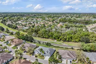 920 Villeroy Greens Dr, Sun City Center, FL 33573 - Photo 54