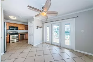 5196 Beach Dr SE, Saint Petersburg, FL 33705 - Photo 4