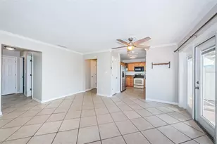 5196 Beach Dr SE, Saint Petersburg, FL 33705 - Photo 6