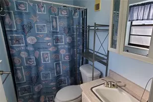 5925 Terrace Park Dr N, Saint Petersburg, FL 33709 - Photo 24