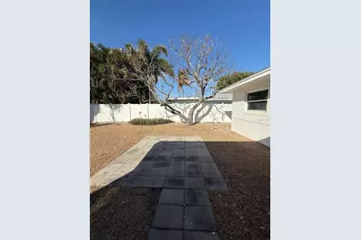 2100 E Vina Del Mar Boulevard, Saint Pete Beach, FL 33706 - Photo 24