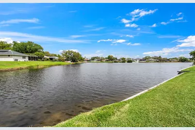 511 Riviera Bay Drive NE, Saint Petersburg, FL 33702 - Photo 44