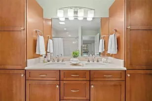 511 Riviera Bay Dr NE, Saint Petersburg, FL 33702 - Photo 22