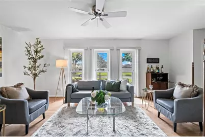 511 Riviera Bay Drive NE, Saint Petersburg, FL 33702 - Photo 4
