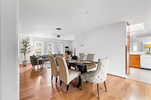 511 Riviera Bay Dr NE, Saint Petersburg, FL 33702 - Photo 8