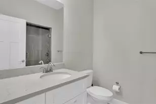 1237 Savona Dr NE, Saint Petersburg, FL 33702 - Photo 12