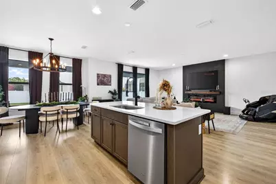 610 W Chelsea Street, Tampa, FL 33603 - Photo 8