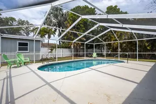 711 Bayshore Dr, Tarpon Springs, FL 34689 - Photo 42