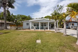 711 Bayshore Dr, Tarpon Springs, FL 34689 - Photo 48