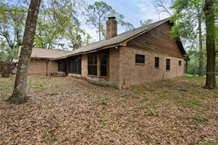 17055 Sweetwater Rd, Dade City, FL 33523 - Photo 4