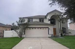 563 Bristol Cir, Kissimmee, FL 34758 - Photo 1
