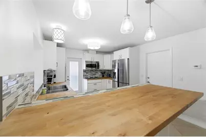 526 St Tropez Circle NE, Saint Petersburg, FL 33703 - Photo 12