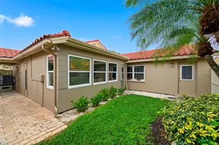 526 St Tropez Cir NE, Saint Petersburg, FL 33703 - Photo 30