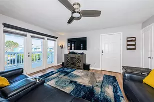 5052 Starfish Dr SE, Saint Petersburg, FL 33705 - Photo 10