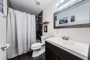 5052 Starfish Dr SE, Saint Petersburg, FL 33705 - Photo 16
