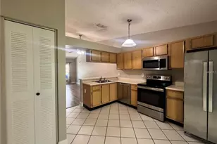 915 Burlwood St, Brandon, FL 33511 - Photo 6