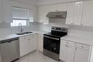 3401 50th St W, Bradenton, FL 34209 - Photo 10