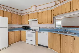 270 S Honey Bear Way, Lecanto, FL 34461 - Photo 4