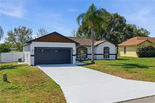 2345 Eastmeadows Ct, Lakeland, FL 33812 - Photo 4