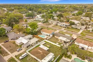 15525 Bedford Cir E, Clearwater, FL 33764 - Photo 36