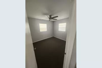 906 E 108th Avenue, Tampa, FL 33612 - Photo 8
