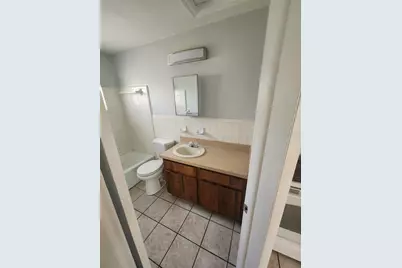 906 E 108th Avenue, Tampa, FL 33612 - Photo 6