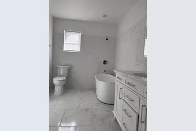 2403 Burns Street, Lakeland, FL 33801 - Photo 10