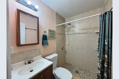 2715 Bel Aire Circle, Tampa, FL 33614 - Photo 14