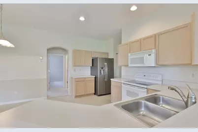 2023 Acadia Greens Drive #32, Sun City Center, FL 33573 - Photo 16