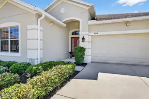 8238 Willow Beach Dr, Riverview, FL 33578 - Photo 2